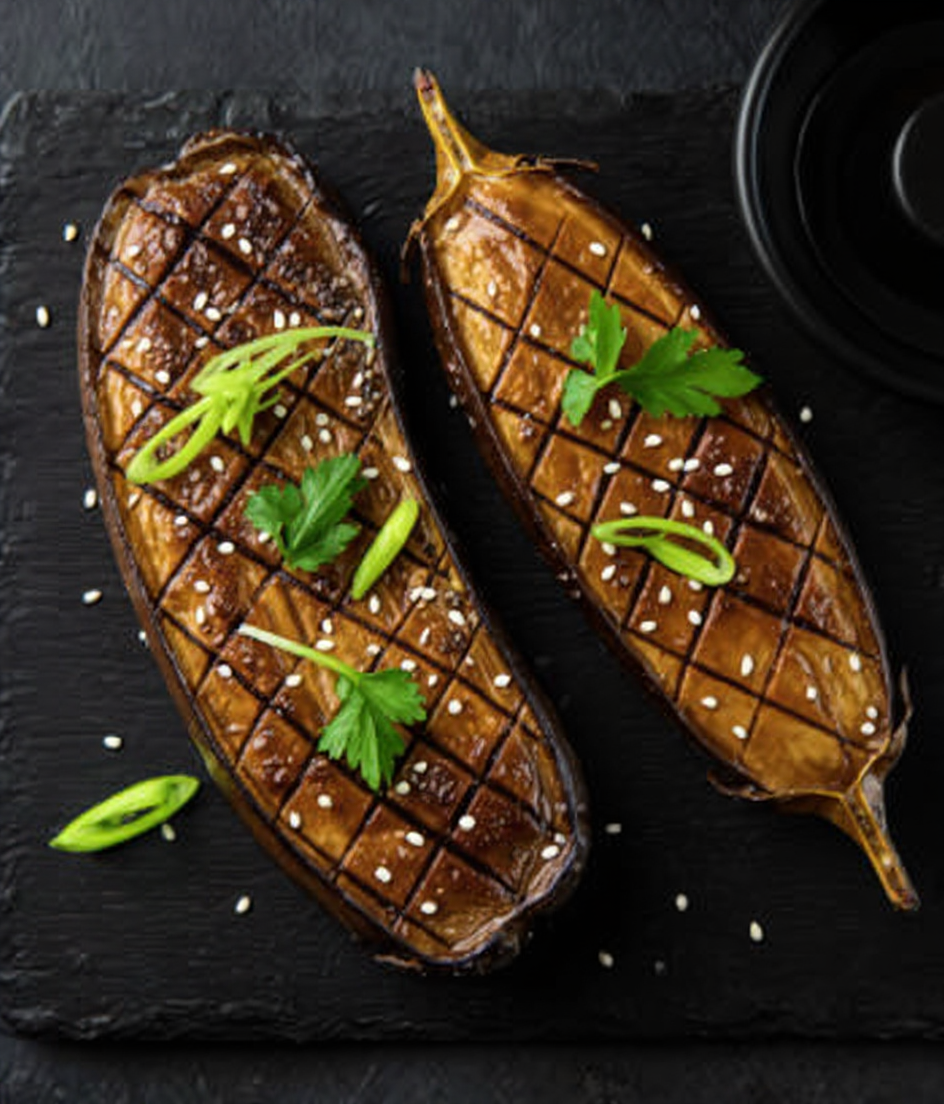 Aubergine grillée, sauce au fromage ail et fines herbes