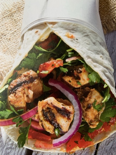 Wrap au poulet grillé, sauce au chèvre